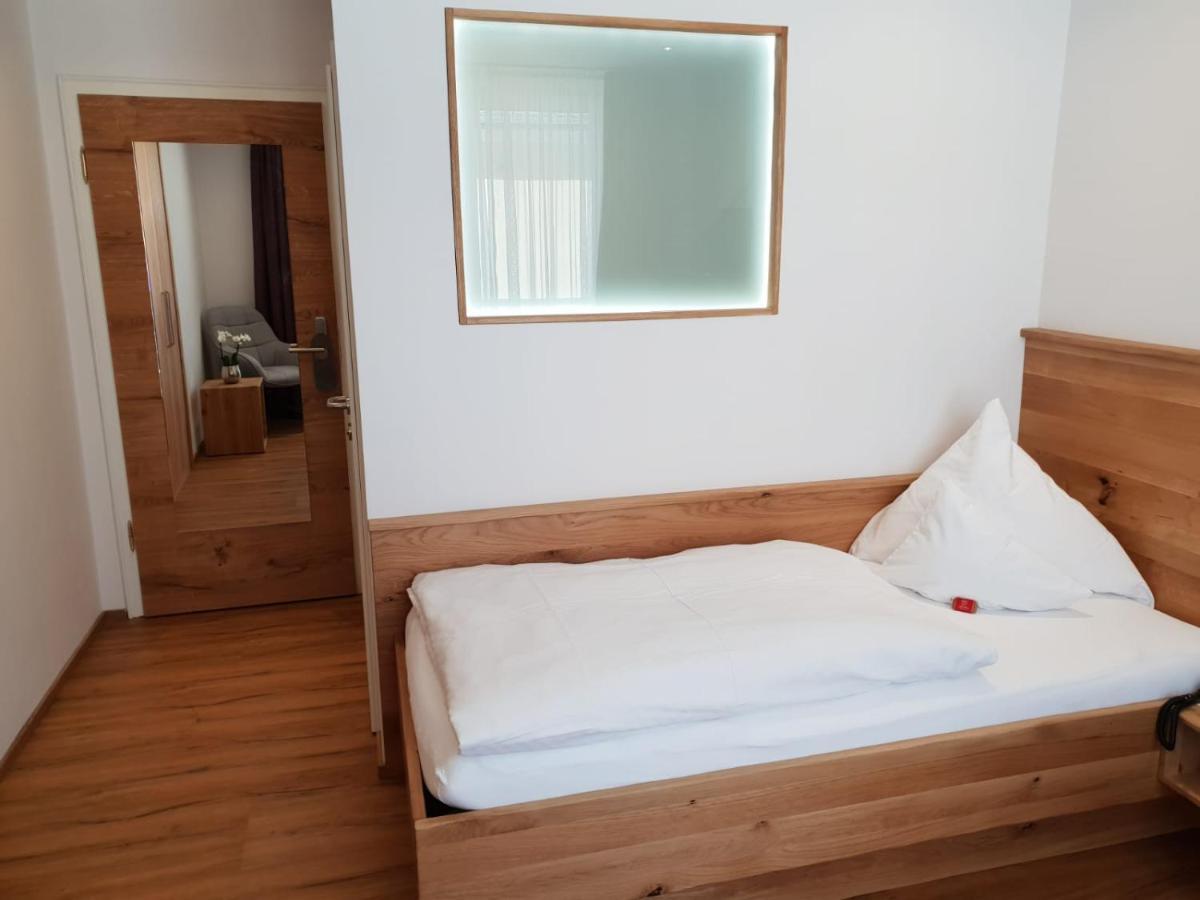 Roswitha Hotel 3*